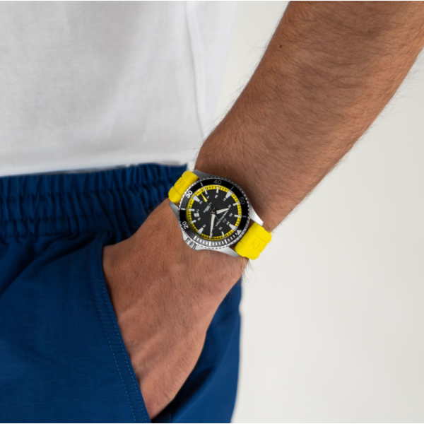 Унисекс часовник HAMILTON KHAKI NAVY SCUBA AUTO H82395332