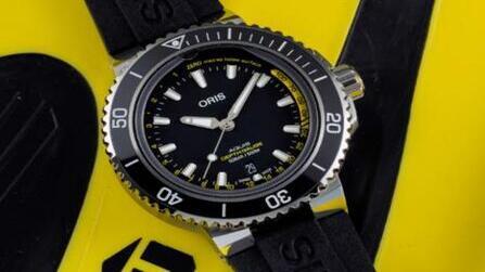 Швейцарският бранд за луксозни часовници ORIS представя BACK INTO THE DEEP – Oris Aquis Depth Gauge